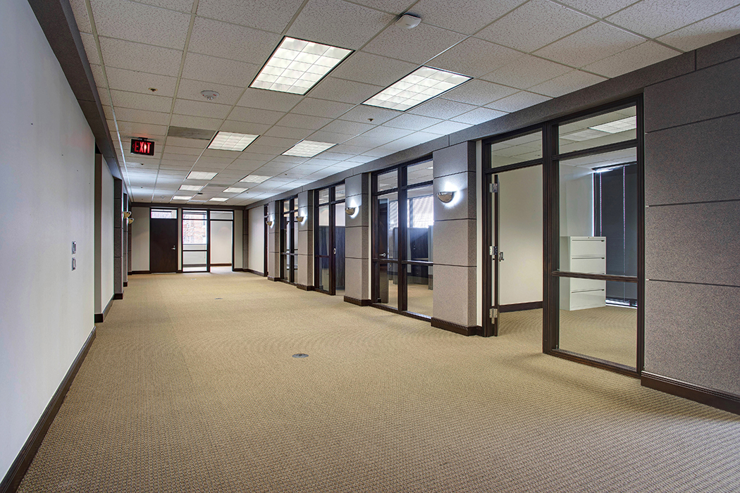 SUITE 300 FULL FLOOR OPPORTUNITY 3300 Oak Lawn